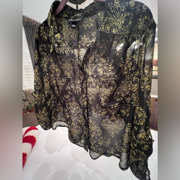 AGB  LARGE  SHEER  BLACK AND LIME GREEN PRINTED BLOUSE. LONG SLEEVES - Picture 2 of 11